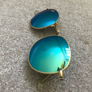 Ray Ban Blue/Green round metal sunglasses